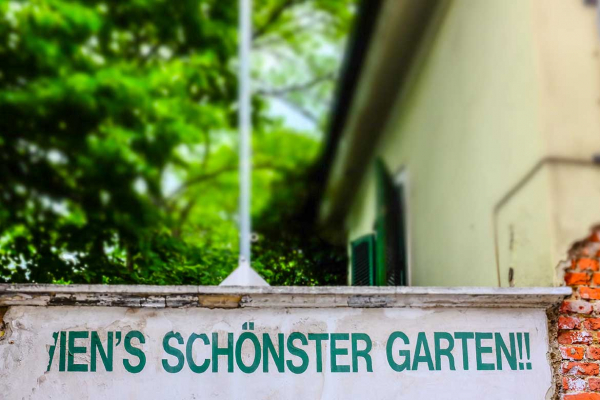 Bornemann Dieter, &quot;Wien’s schönster Garten&quot; aus der Serie &quot;a few words&quot;